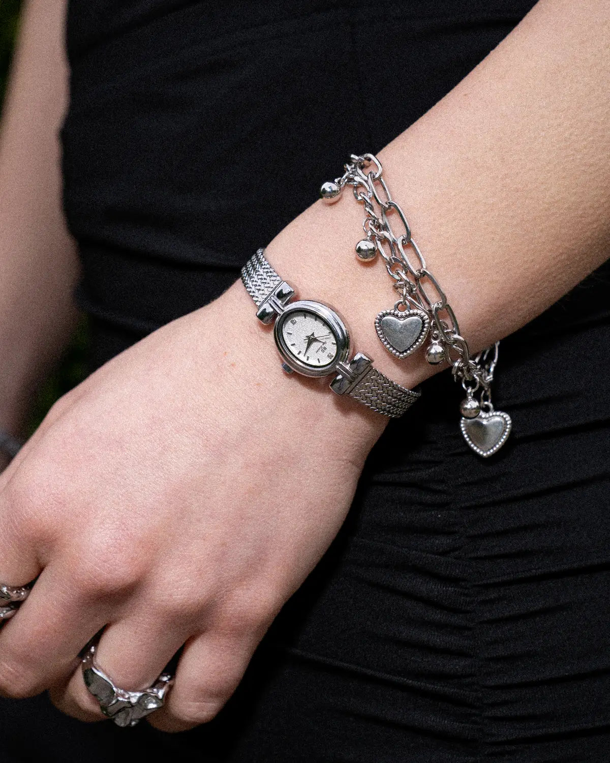 Amoura Watch